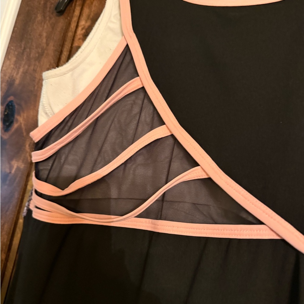 Sofibella Gray And Silver Snake Print Tennis Top - image 4